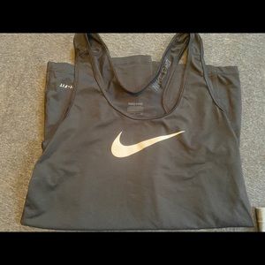 Nike Pro Tank